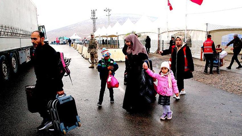 Suriyeliler güven içinde ülkelerine dönmeye devam ediyorlar! 