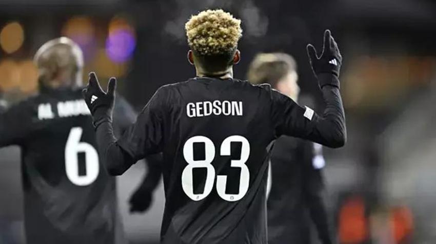 Beşiktaş 2-1 yenilince patladı: Al birini vur ötekine, yol geçen hanı