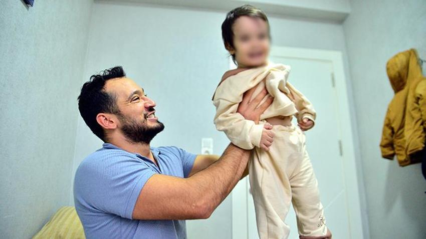 Sosyal medyada oğlunun uygunsuz gördüğü fotoğraflarını paylaşıyordu! Hukuk mücadelesini veren baba oğlunun velayetini aldı