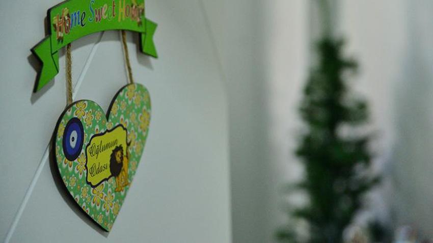 Bursa'da bir anne 2 yaşındaki oğlunun adına sosyal medya hesabı açıp para karşılığında uygunsuz görüntüler paylaştı