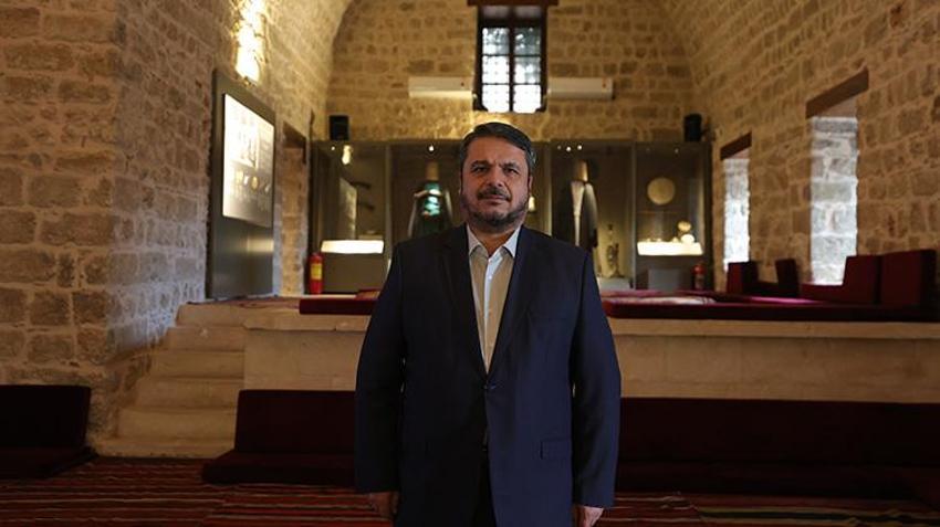 Yaşayan müze Antalya Mevlevihanesi'nde Mevlevi kültür turistlere anlatılıyor