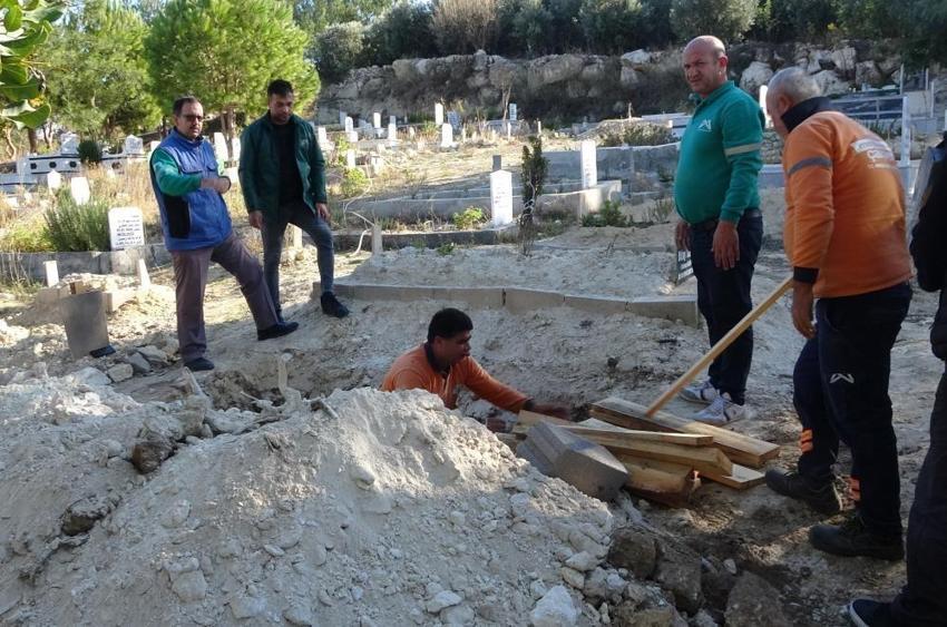 Çilli Bom'un bestekarı hayatını kaybetti! Cenazesi kimsesizler mezarlığına defnedildi