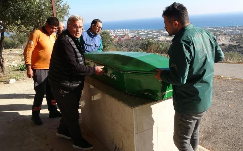 Çilli Bom'un bestekarı hayatını kaybetti! Cenazesi kimsesizler mezarlığına defnedildi