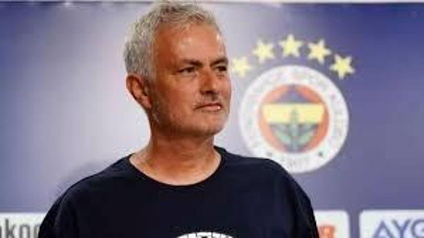 Fenerbahçe'de stoper transferi için rota Hollanda! 2 yıldız listede