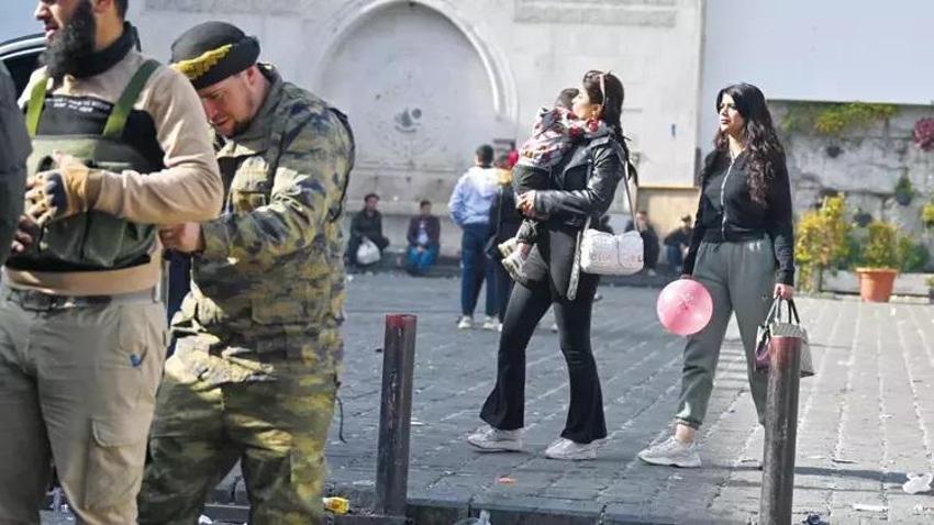 Suriye'ye 13 yıl sonra gelen huzur ve özgürlük: İşte Esadsız ülkede ilk günlerin telaşı