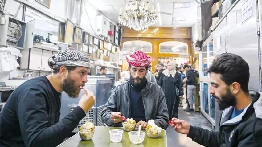 Suriye'ye 13 yıl sonra gelen huzur ve özgürlük: İşte Esadsız ülkede ilk günlerin telaşı