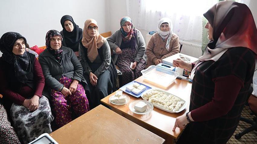 İtalya'nın Mozzarella peyniri Sivas'ta yapılacak! Bakanlık köylü kadınlara peynircilik eğitimi veriyor