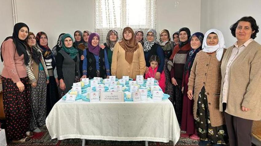 İtalya'nın Mozzarella peyniri Sivas'ta yapılacak! Bakanlık köylü kadınlara peynircilik eğitimi veriyor