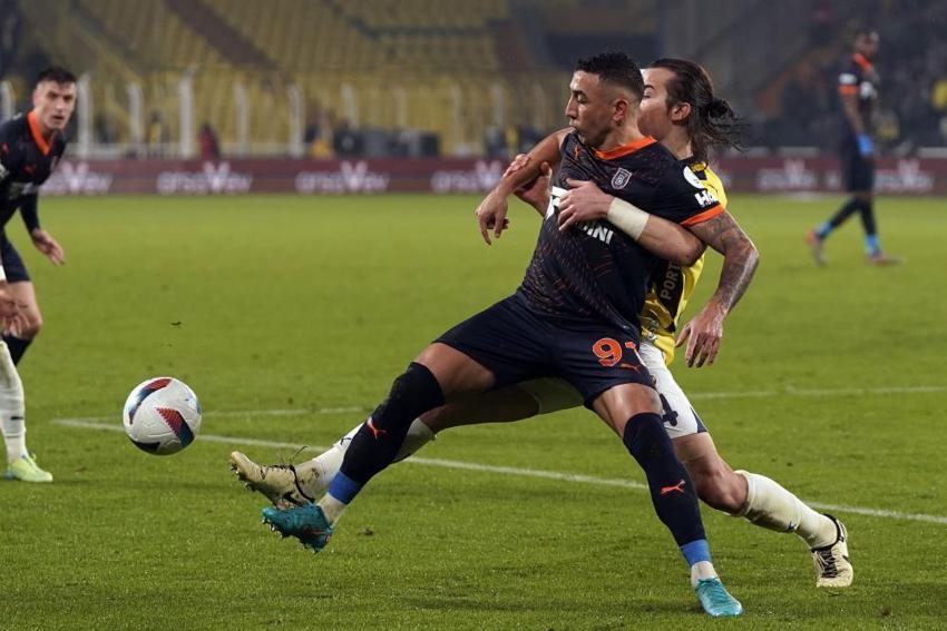 Fenerbahçe, Başakşehir'i yendi! Zirve yaklaşmak için bir adım daha attı