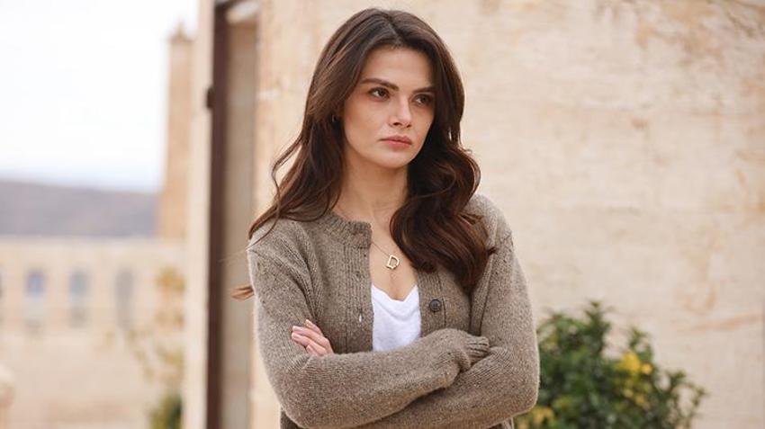 Reyting rekorları kıran Uzak Şehir'de düğün var! Alya ve Cihan nikah masasında