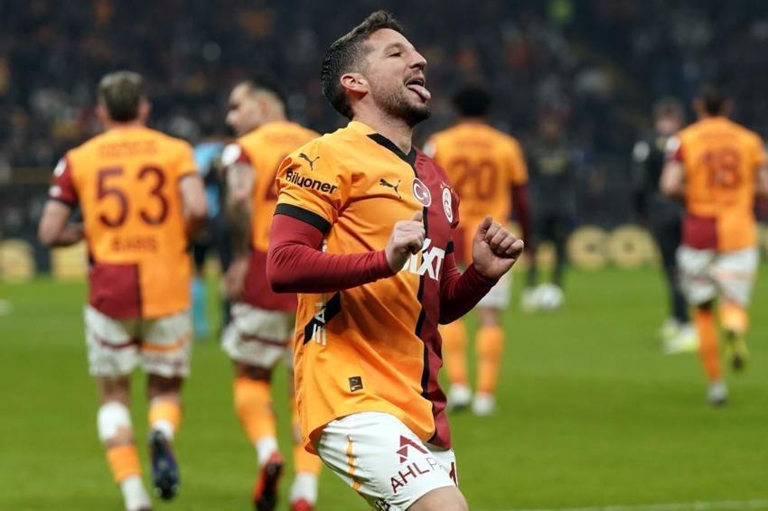 Galatasaray'da 2 ayrılık birden! Kerem Demirbay yerine Okan Buruk'la tartışan yıldız gidiyor