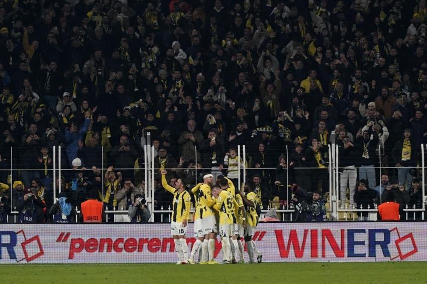 Fenerbahçe'ye sol bek yerine stoper transferi! Ali Koç 62 milyon euroluk bombayı patlattı