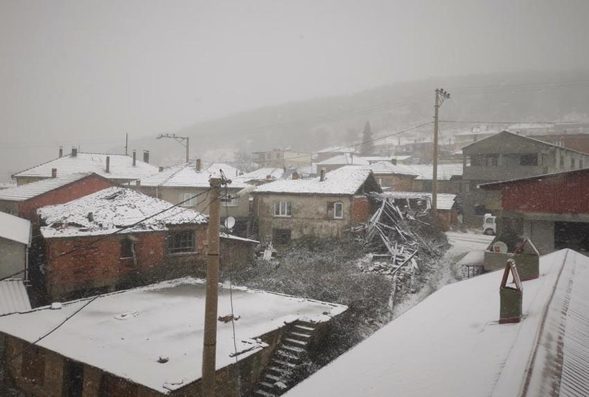 Lapa lapa kar yağışları geliyor! Meteoroloji sağanak yağış, kuvvetli rüzgar, çığ, buzlanma ve dona karşı uyardı