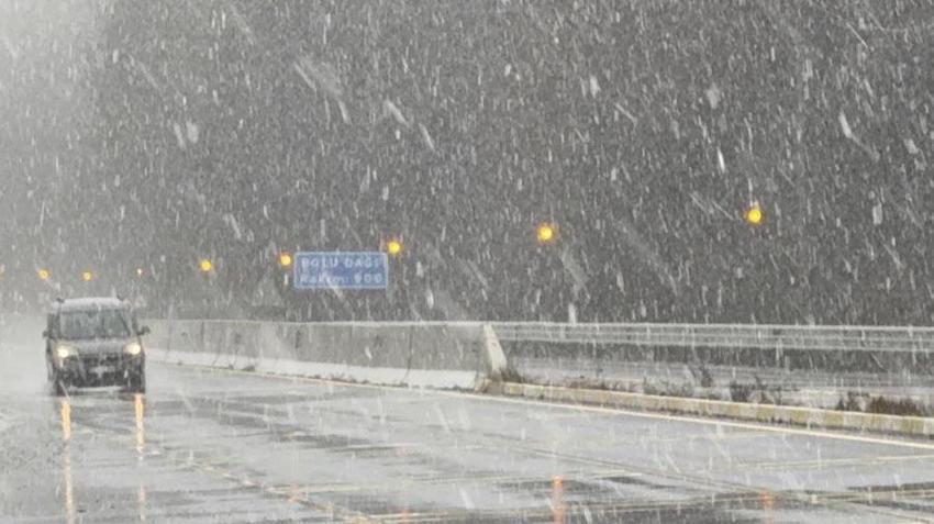 Lapa lapa kar yağışları geliyor! Meteoroloji sağanak yağış, kuvvetli rüzgar, çığ, buzlanma ve dona karşı uyardı