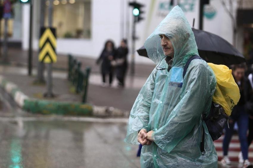 Lapa lapa kar yağışları geliyor! Meteoroloji sağanak yağış, kuvvetli rüzgar, çığ, buzlanma ve dona karşı uyardı