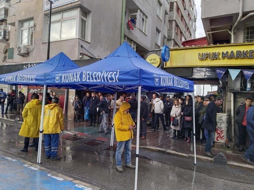İzmir'de sokakta elektrik akımına kapılan 2 kişinin öldüğü davada ifadeler ortaya çıktı: Ölçme şansımız yoktu