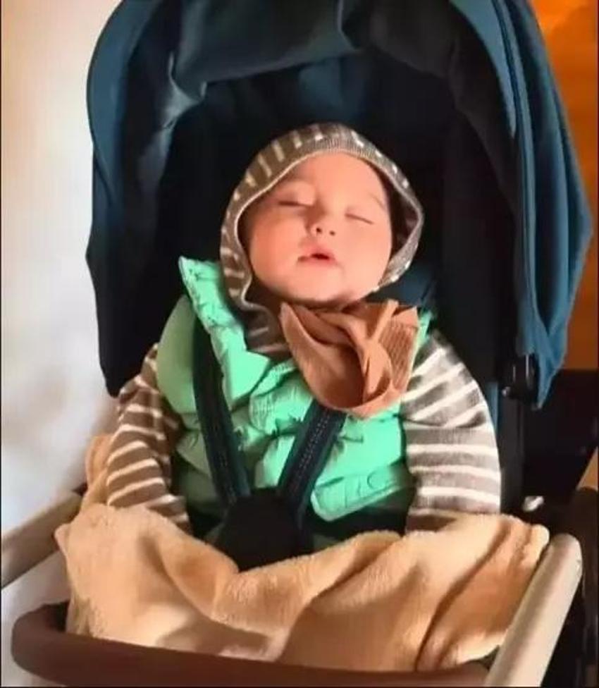 Oğlunun yüzünü ilk kez gösterdi... İşte Kemal bebek!
