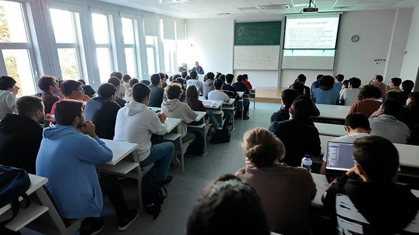 YÖK açıkladı: Üniversitelerde yapay zeka temelli bölümlere yoğun ilgi