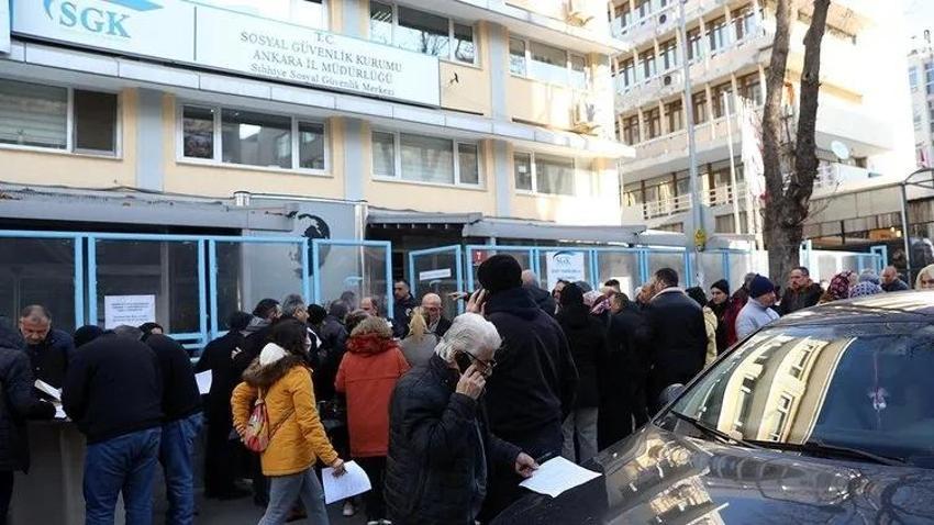 1800 güne emekli maaşı! Yasal değişiklik TBMM'de: Yaş şartı bu kişilerde aranmıyor!