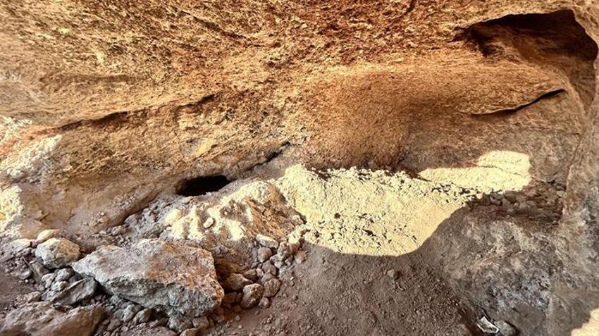 Hatay'da ortaya çıkarılan mezar odaları görüntülendi