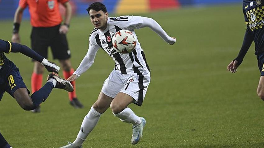 Beşiktaş kapı dışarı etti! Bronckhorst gerçeği ortaya çıktı: Ekibiyle yan gelip, yatmış!