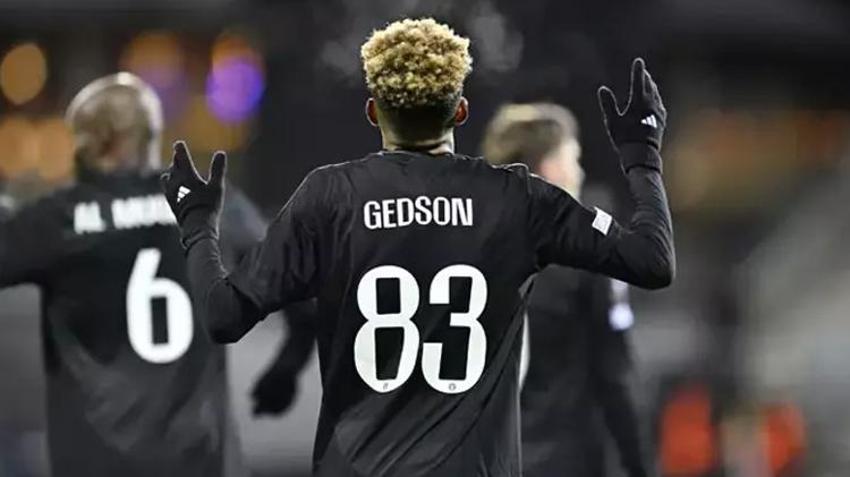 Beşiktaş kapı dışarı etti! Bronckhorst gerçeği ortaya çıktı: Ekibiyle yan gelip, yatmış!