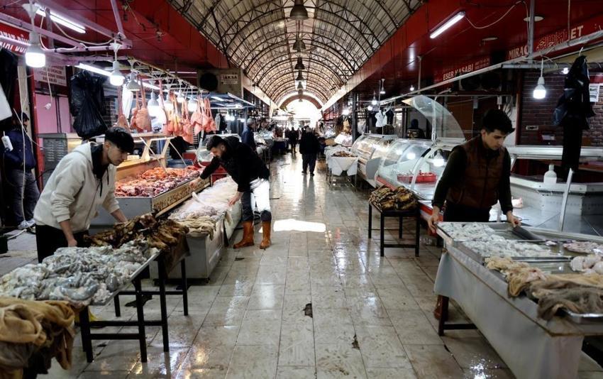 Adana'da bu fiyata sakatat yok! Cep yakıyor: Kasaplar Çarşısı'na adım atmak neredeyse parayla!
