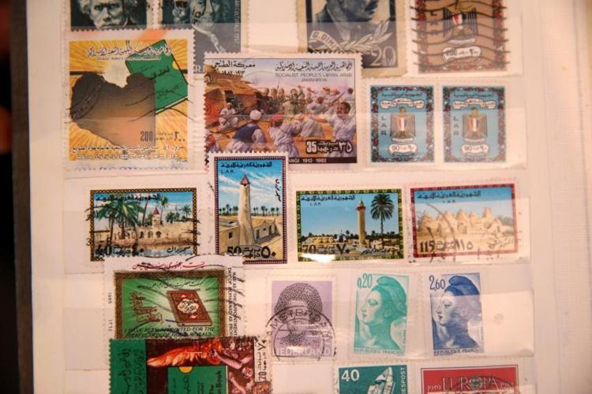 Emekli memur 53 yılda servet biriktirdi! 70 ülkeden 10 bin adet var