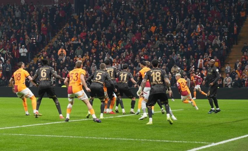 Mikautadze, Dybala derken Galatasaray'ın ilk transferi belli oldu! Okan Buruk'un 1 numarası...
