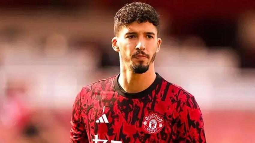 Altay Bayındır'ı yerin dibine soktular! Kornerden gol yiyince gündem oldu