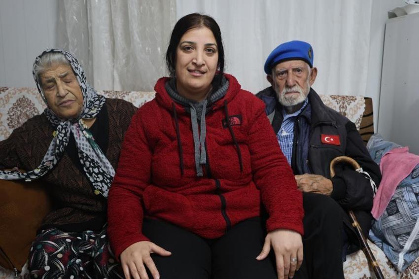 28 yıl önce şehit olan oğlunun beresini kafasından hiç çıkarmıyor! Hatırasını böyle yaşatıyor