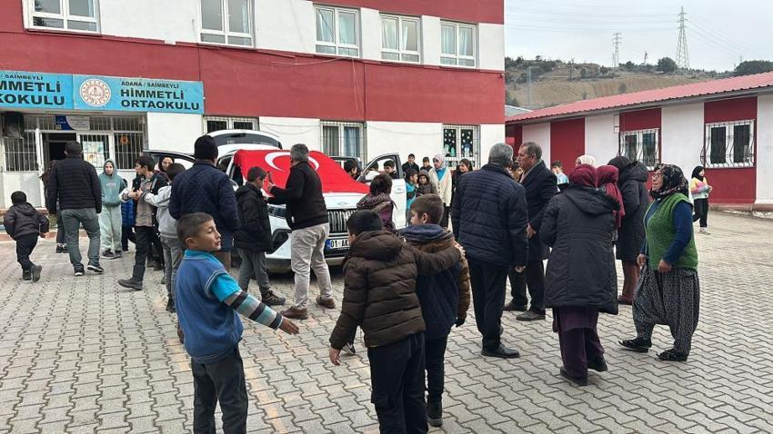 Saimbeyli'de Yerli Malı Haftası'nda öğrencilerin 'Togg' heyecanı