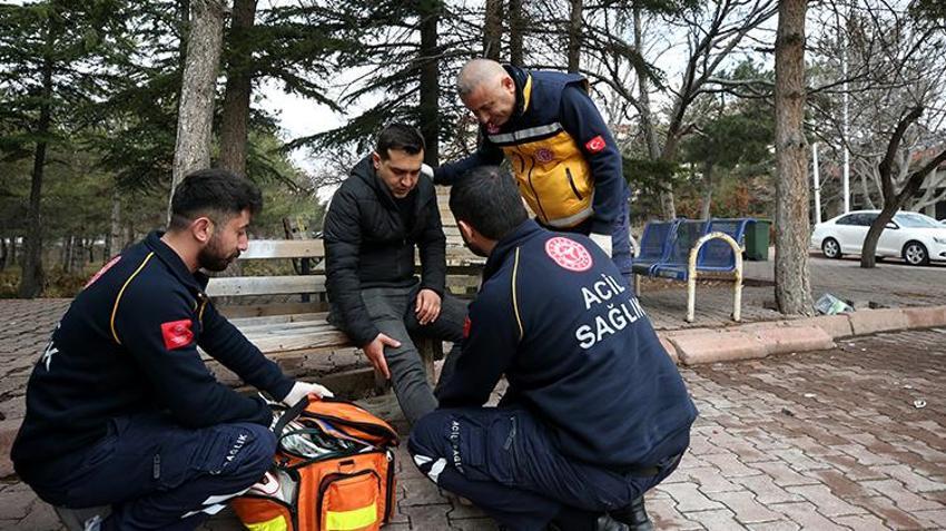 Kayseri'de ambulans şoförü 52 yaşında üniversiteli oldu!