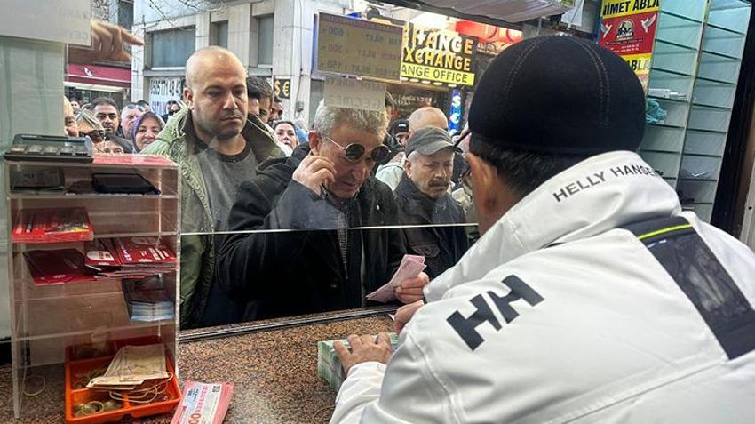 Yılbaşına sayılı günler kala piyango bayilerinde yoğunluk! 600 milyonluk rekor ikramiye için uzun kuyruklar oluştu