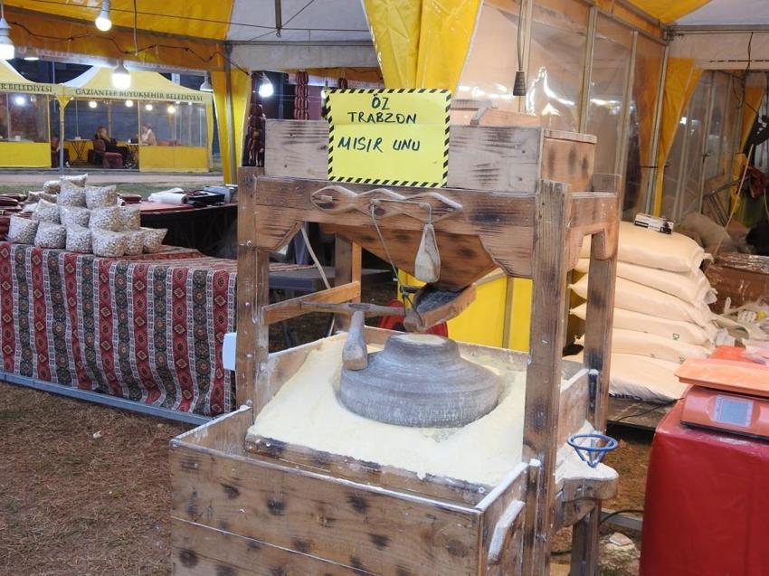 Kebabın başkentine Karadeniz çıkarması: Hamsisinden, fındığına Gazianteplilerden yoğun ilgi!