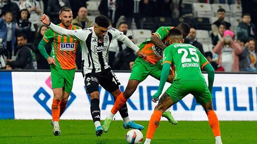 Beşiktaş puan kaybetmeye devam ediyor! 'Çok yazık hepinize iyi tatiller'