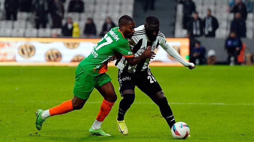 Beşiktaş puan kaybetmeye devam ediyor! 'Çok yazık hepinize iyi tatiller'