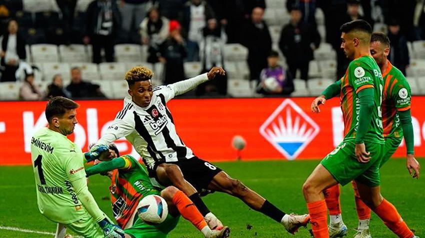 Beşiktaş puan kaybetmeye devam ediyor! 'Çok yazık hepinize iyi tatiller'