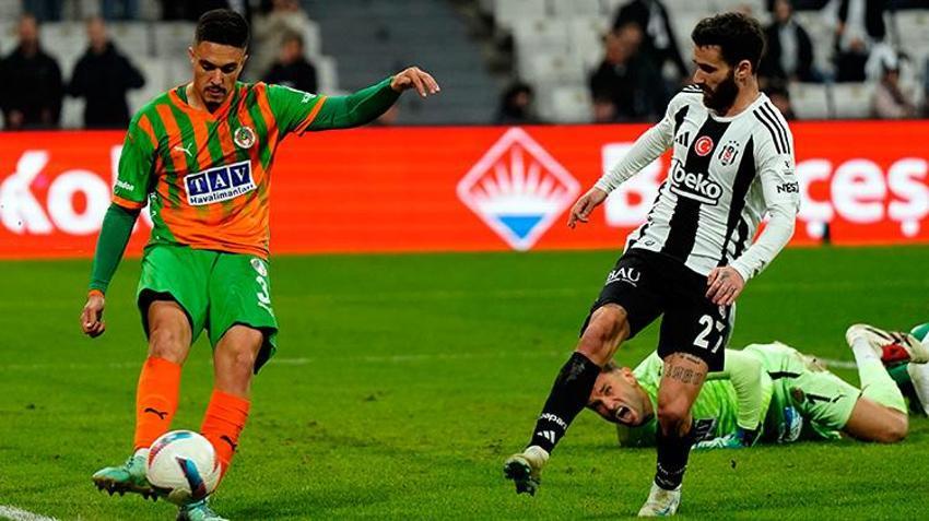 Beşiktaş puan kaybetmeye devam ediyor! 'Çok yazık hepinize iyi tatiller'