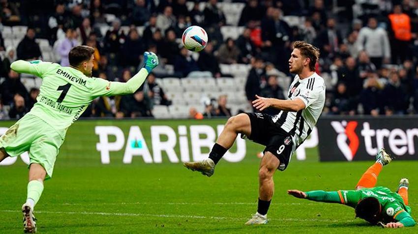 Beşiktaş puan kaybetmeye devam ediyor! 'Çok yazık hepinize iyi tatiller'