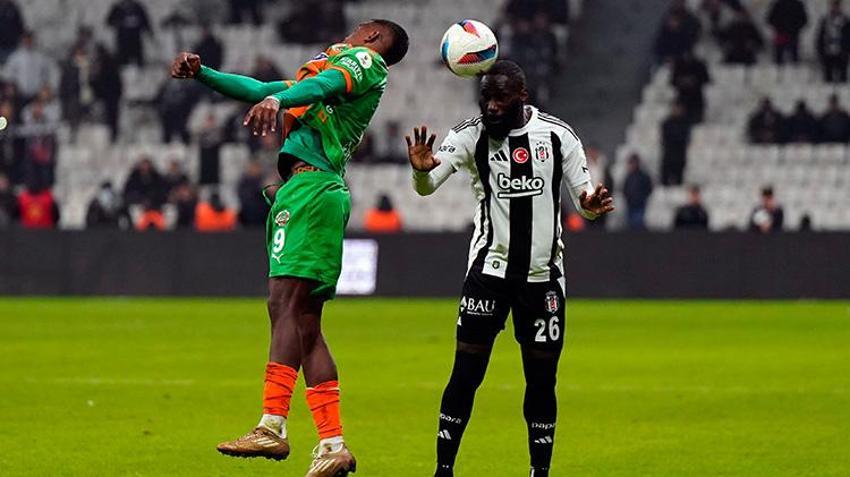 Beşiktaş puan kaybetmeye devam ediyor! 'Çok yazık hepinize iyi tatiller'