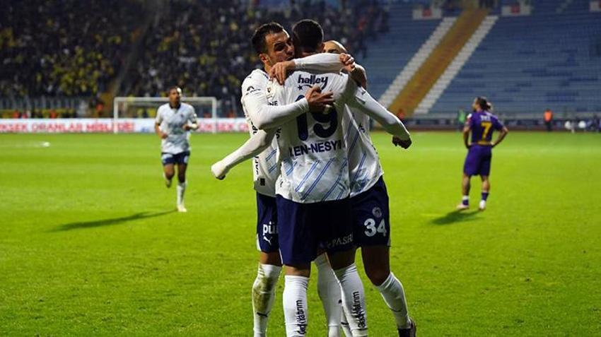 Fenerbahçe kaybediyor Youssef En-Nesyri kazanıyor