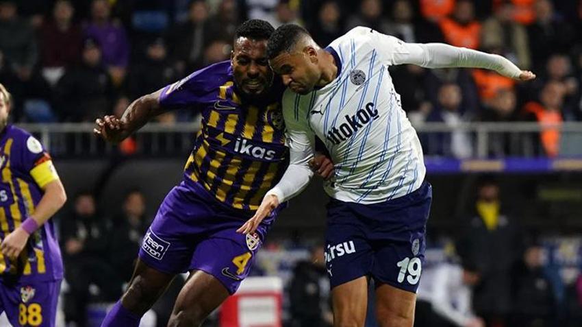 Fenerbahçe kaybediyor Youssef En-Nesyri kazanıyor