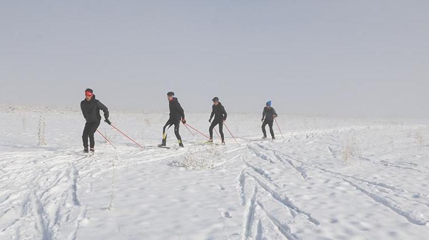 Yılbaşına günler kala kar yağışı etkisini artırıyor! Meteoroloji Genel Müdürlüğü önümüzdeki 5 günün hava durumunu açıkladı ve bazı bölgeleri uyardı