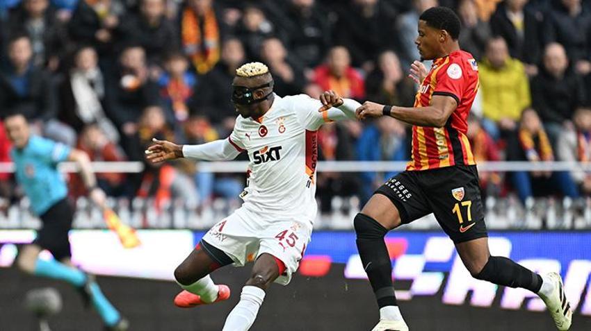 Kayserispor - Galatasaray maçı penaltıyla başladı 