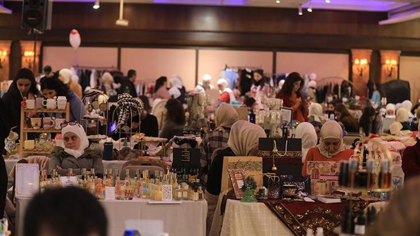 Suriye'nin renkleri' kermesiyle Şam'da kadınlar el emeklerini satarak aile ekonomisine katkıda bulunuyor