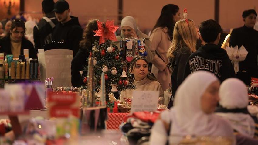 Suriye'nin renkleri' kermesiyle Şam'da kadınlar el emeklerini satarak aile ekonomisine katkıda bulunuyor