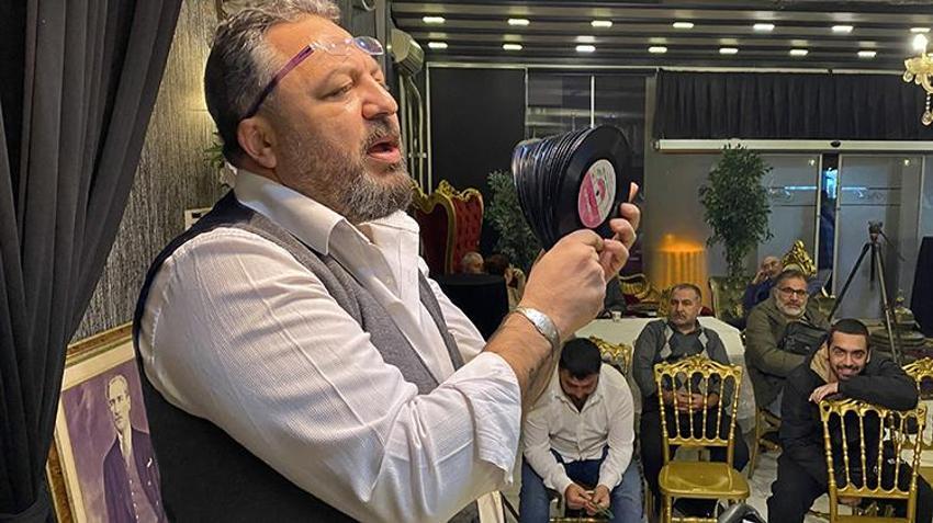 Antika tutkunları Mersin'de bir araya geldi! 'Hem geziyor hem de ticaretimizi yapıyoruz'