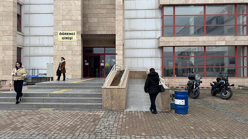 Diyarbakırlı 3 çocuk annesi Azize Dinç engel tanımadı, üniversite hayaline 50 yaşında kavuştu