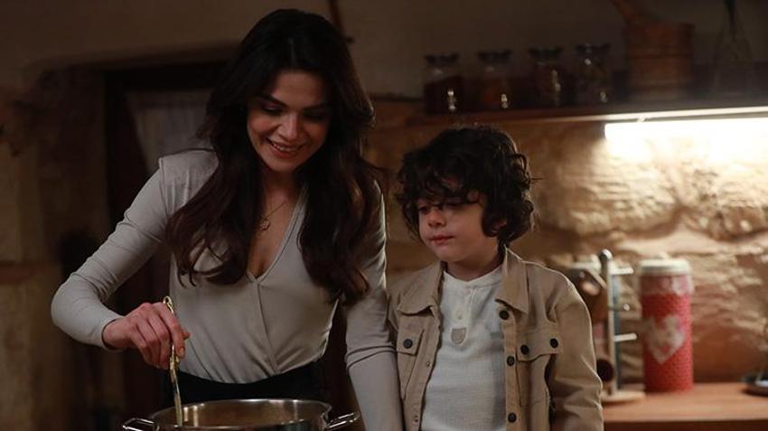 Uzak Şehir rekora doymuyor! Alya ve Sadakat arasında savaş bitmiyor